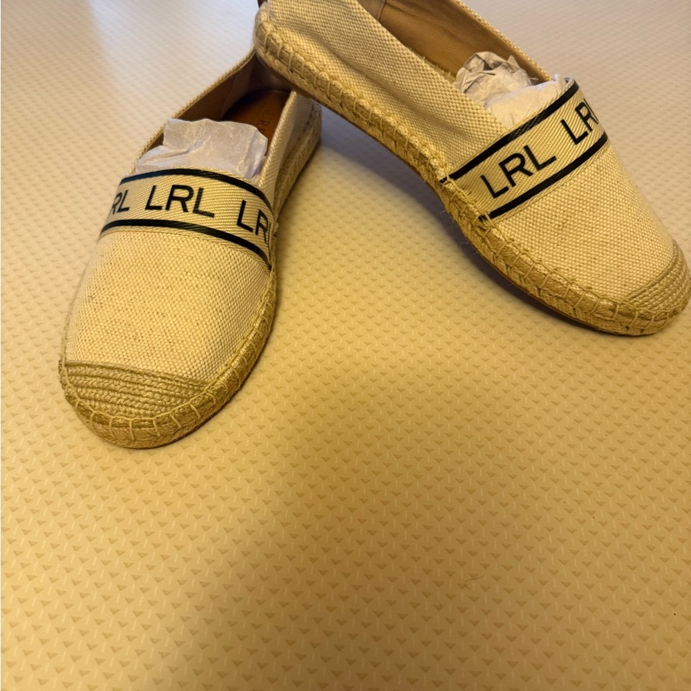 Lauren Ralph Lauren brand new cream & black espadrilles shoes in size 9 1/2.
